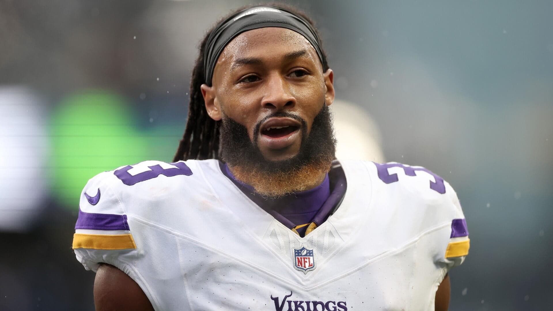 Vikings to release RB Aaron Jones, DT Javon Hargrave at start of league year barring trade, per report