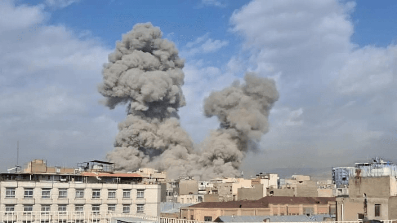 Trump threatens Iran with ‘force never seen before’; MEA issues advisory — Key points