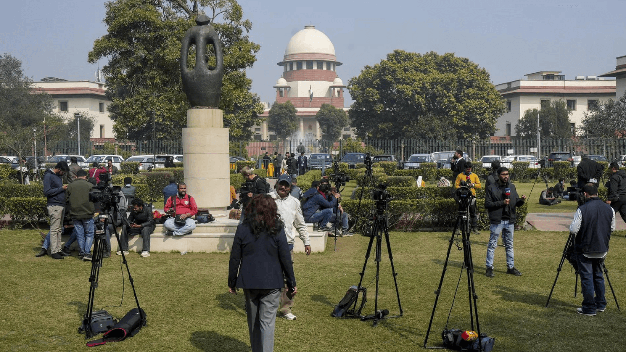 SC: Employer has to pay penalty from his pocket for delay in pay