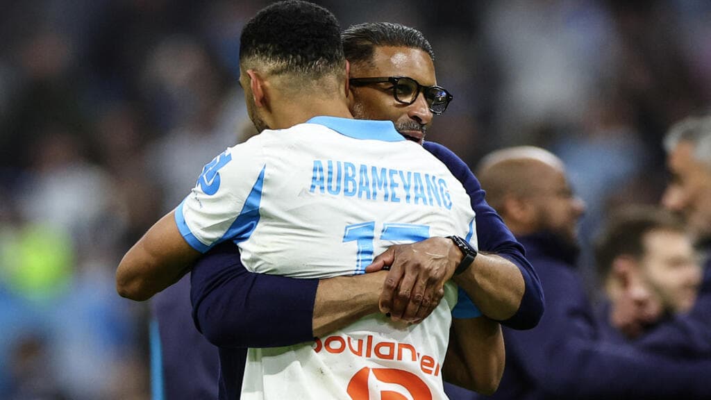 Sports - Ligue 1: OM get comeback win against OL and close in on podium