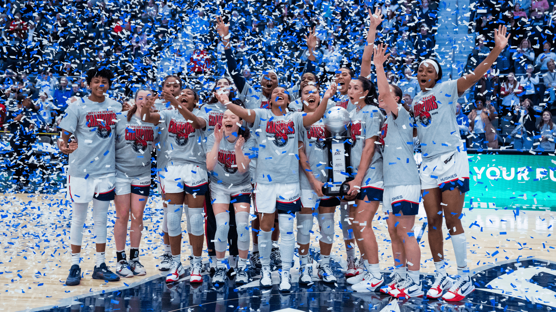 Women's college basketball rankings: No. 1 UConn completes perfect regular season, UNC rises in AP Top 25